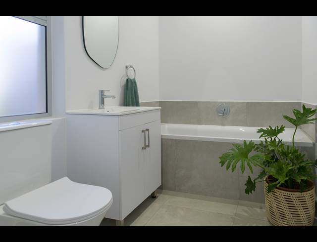 2 BEDROOM FREEHOLD TO LET IN LALELA ESTATE